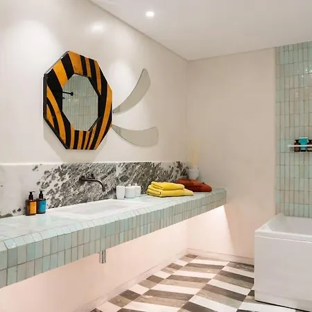 8 Min Walk To Harbour La Canée