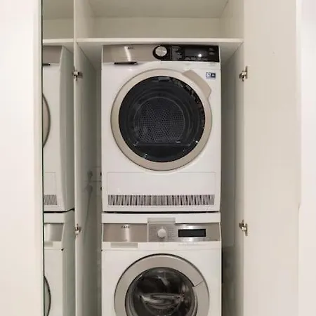 8 Min Walk To Harbour 아파트